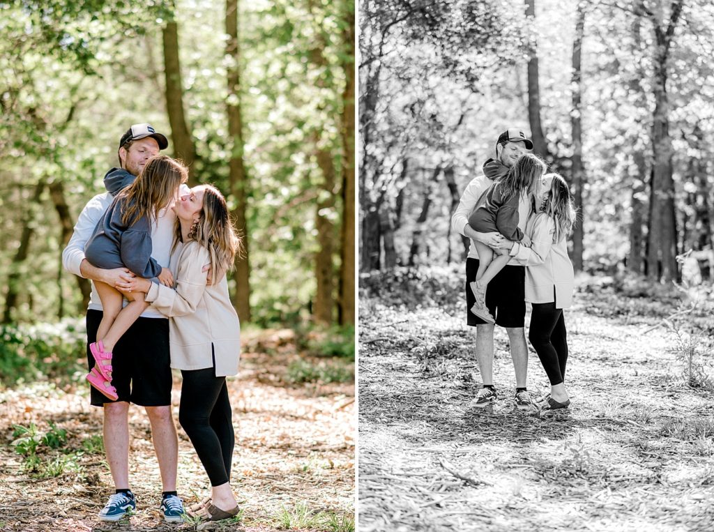 Family photos in Milford Mi | Howell Mi photography. Family engagement photos in a park.