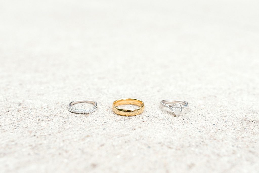 Up close photo of wedding rings