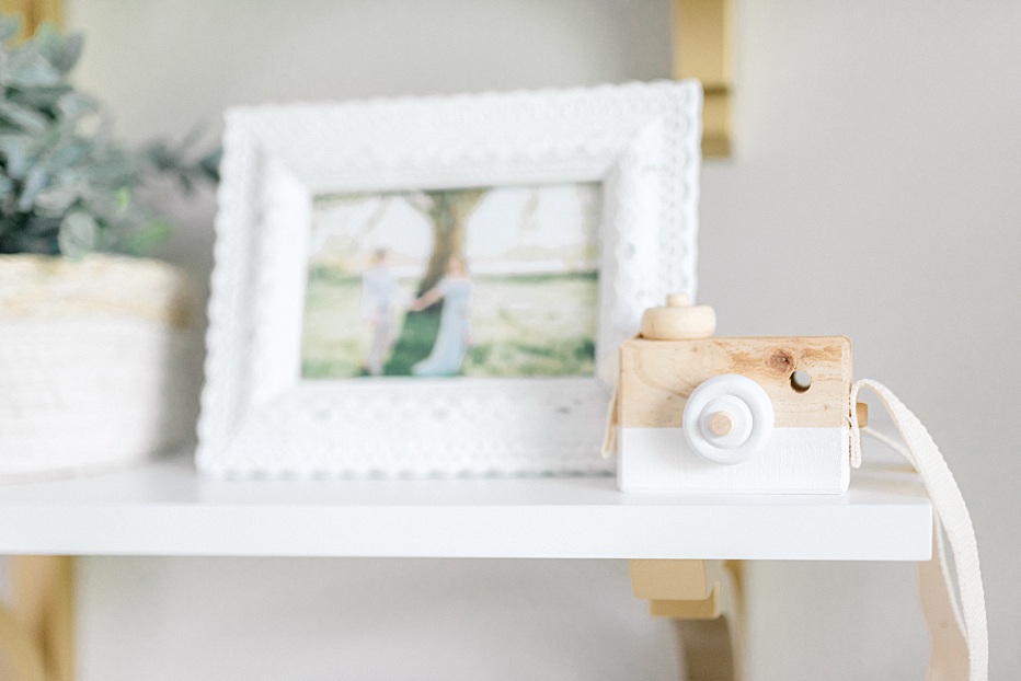 A Neutral and Elegant Lifestyle Newborn Session